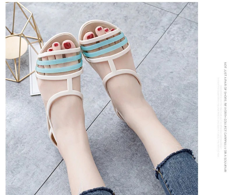 New Flat Hole Shoes Female  Sandals for Women\'s Summer Fashion Korean Version Jelly Shoes Casual Beach Shoes