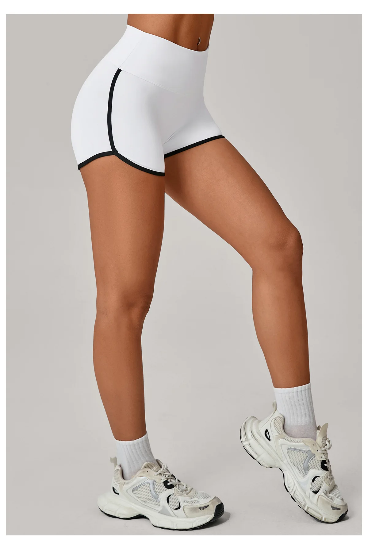 Women's Color Blocking Patchwork Shorts, Tight Fitting Peach Hip Lifting Sports Shorts, Outdoor Fitness Pants