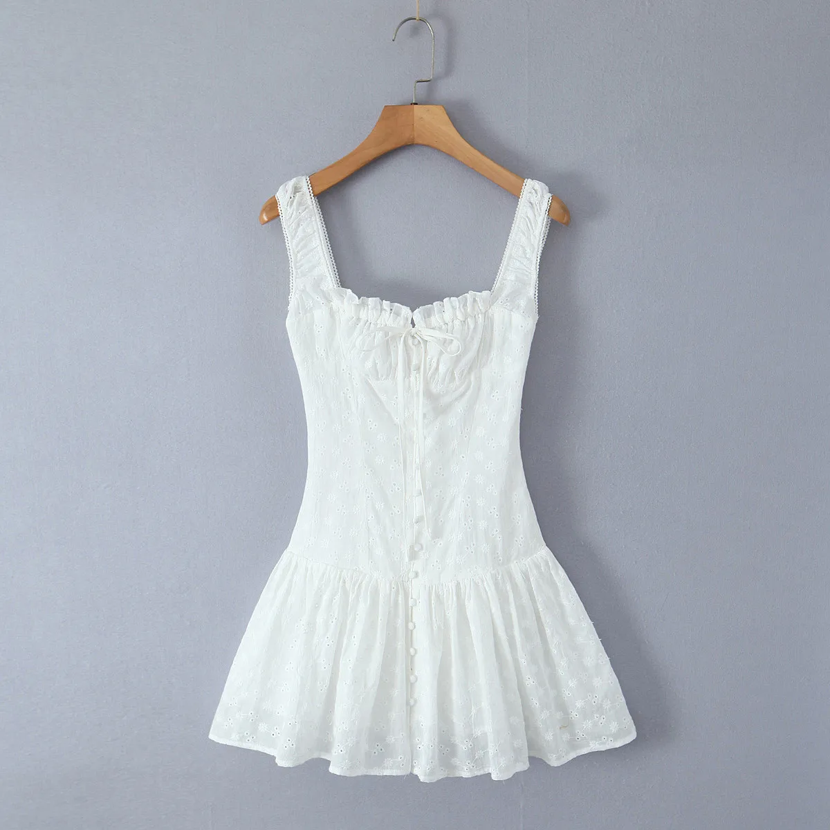 Sexy Emboridery Flower Bow Ruched Chest Tank Mini Dress Low Waist Spliced Folded Swing Women Elastic Strap Sleeveless Robe White