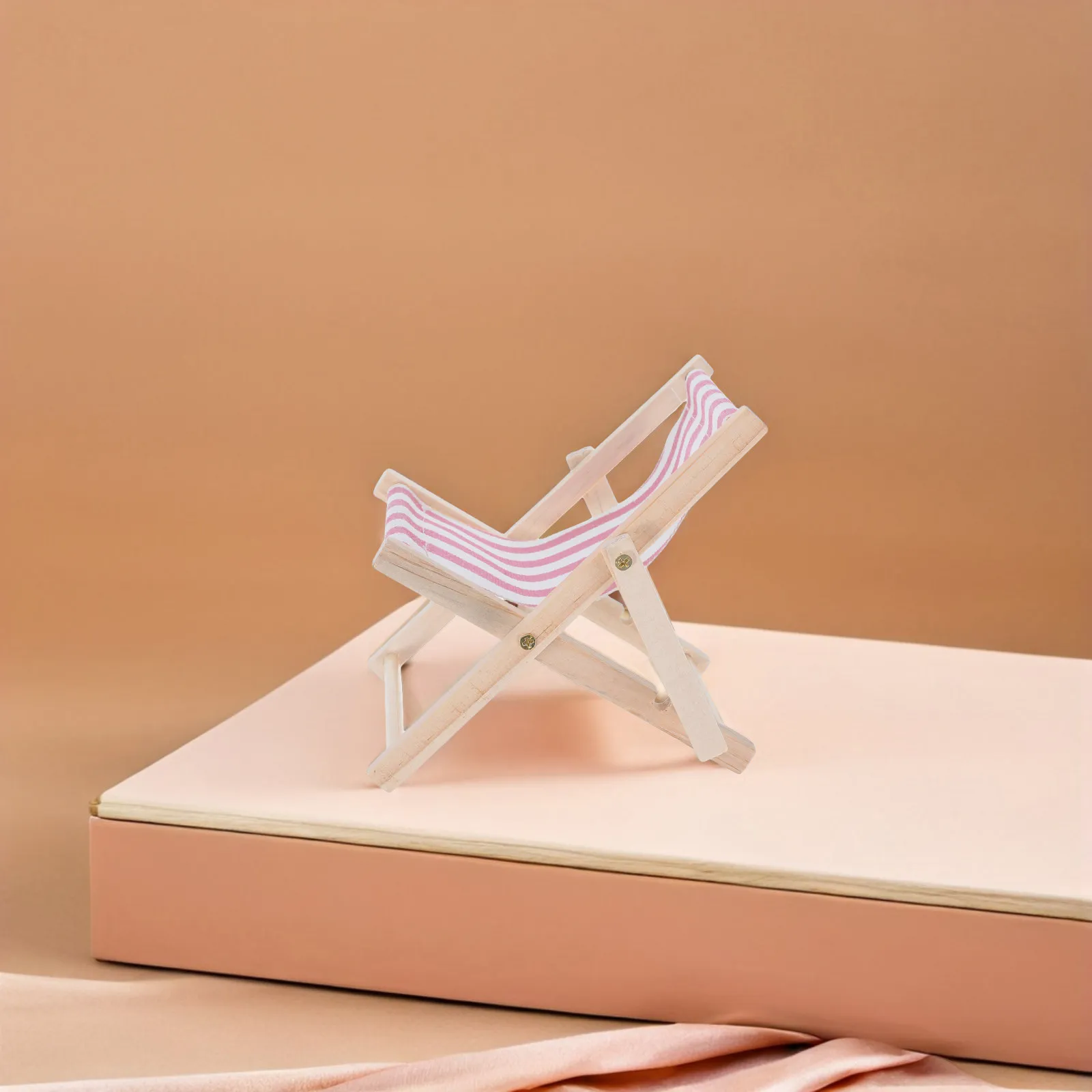 Beach Chair Phone Holder Wooden Desktop Stand for Smartphone Tablet Hands Free Bed Sofa Use Home Decor Miniature Wood Beach