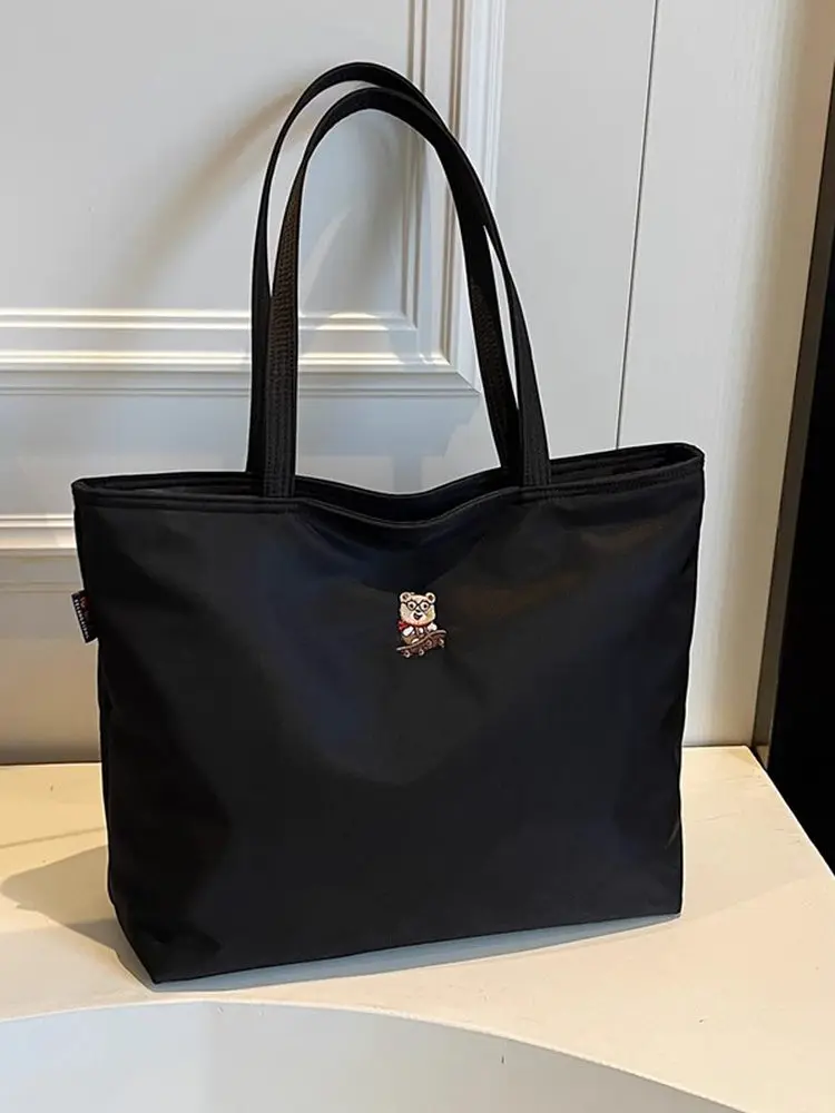 bolso-tote-de-lona-gp-de-gran-capacidad-con-oso-bordado-nuevo-estilo-verano-2025-bolso-de-hombro-casual-para-viajeros-con-f