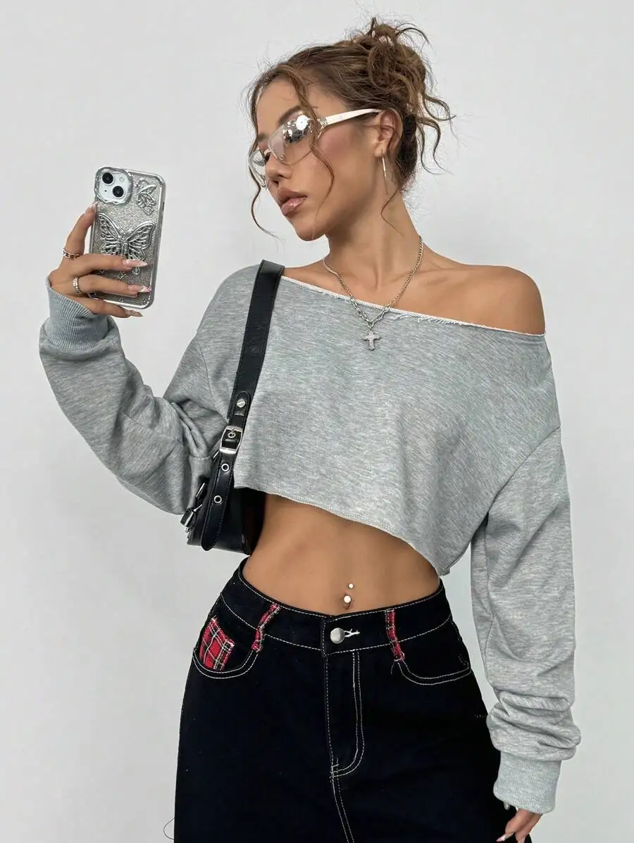 

Women's Gray Off-Shoulder Cropped Sweatshirt, Long Sleeve Asymmetrical Top for Fall Back to School or Casual Outfits