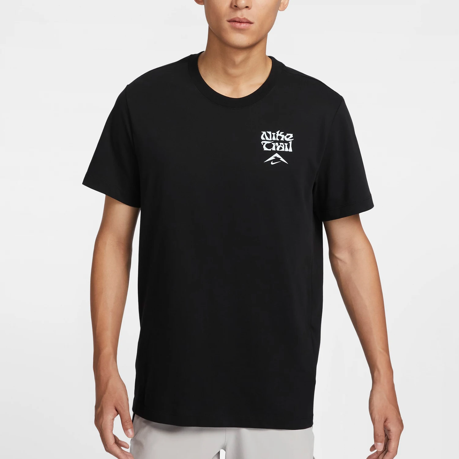 

Официальная мужская спортивная тренировочная дышащая футболка Nike с короткими рукавами для бега FZ8055-010