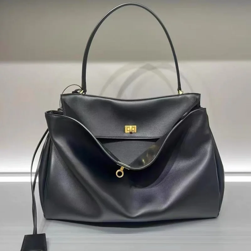 

Women's Fashion Luxury Shoulder Bag Large Capacity Commuter Tote Bag High-end Crossbody Bag Versatile Travel Shopper Bucket Bag