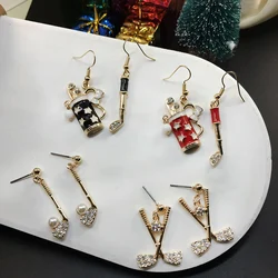 Pendientes de bola de Golf de dibujos animados para mujer, aretes decorativos con diamantes de imitación chapados en oro, estilo deportivo, nuevo diseño de moda