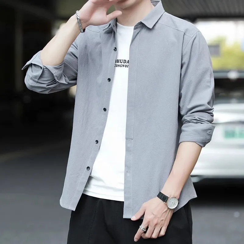 ゆったりとしたロング丈のメンズワークシャツ 春秋新作 スタイリッシュカジュアル ポリエステル繊維 若者向け デイリーウェア オフィスワークウェア