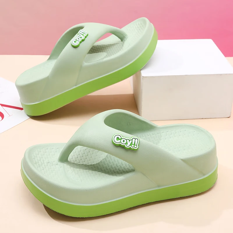 

Thick bottom flip flops for women's summer 2025 new height increasing anti slip beach sandals beach slippers for outdoor wear