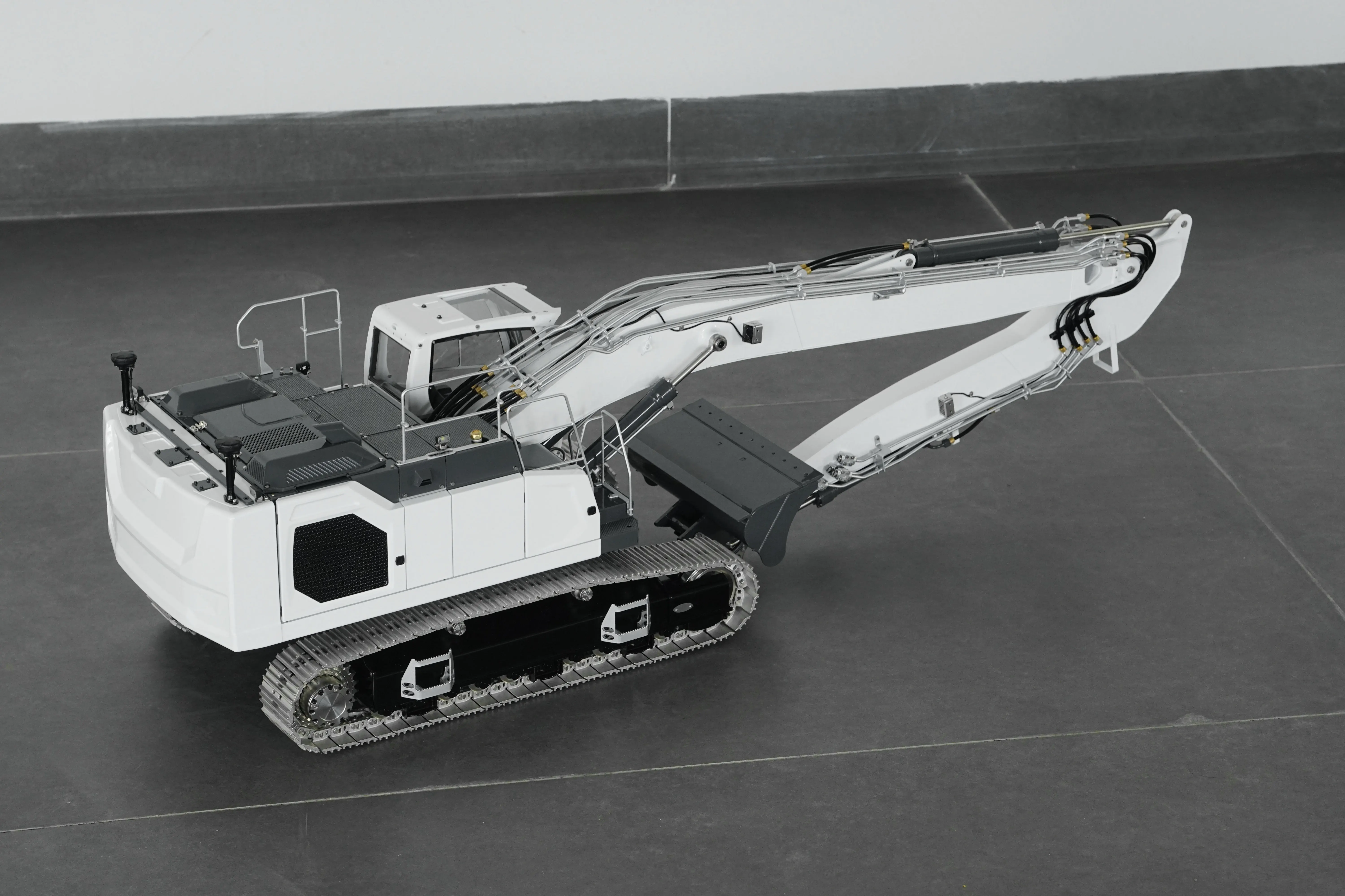 

Новый комплект 1/14 LESU 945 RC гидравлический экскаватор с длинной ручкой, радиоуправляемый экскаватор, грузовик, автомобили, автомобиль, хобби, модель игрушки для мальчиков