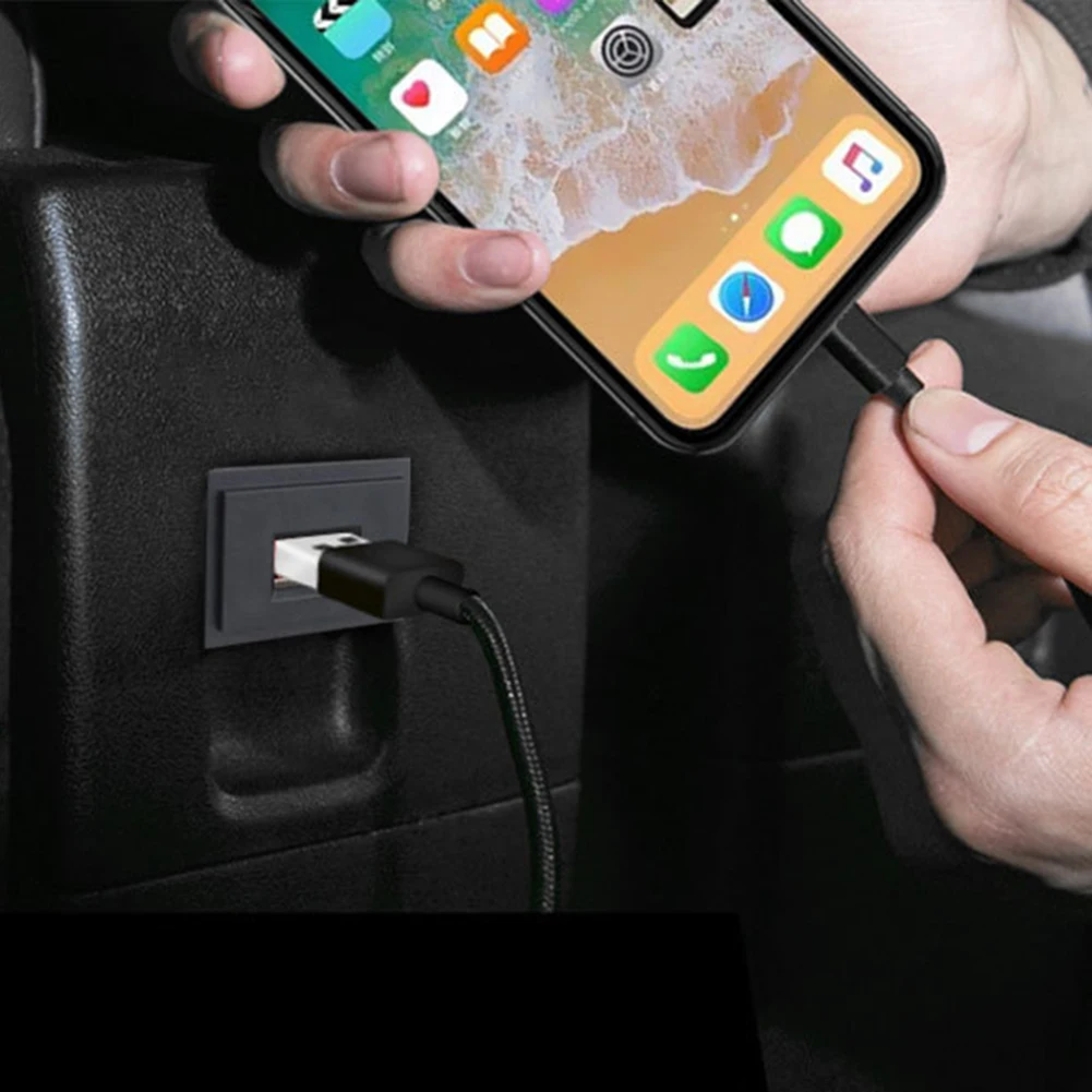 

Fast Charge Single USB Output Car Charger 2 4A Socket Compatible with 12V 24V Vehicles with Overcharge and Overheat Protection