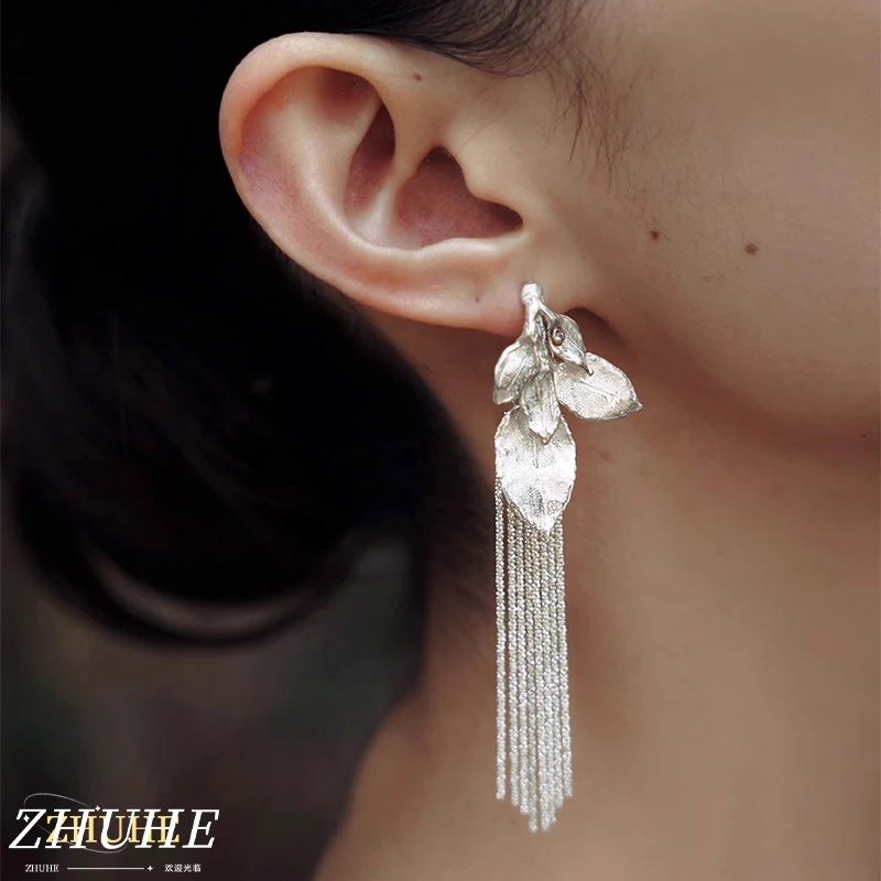 

Deep Water Still Flow Leaf Tassel Earrings In A Retro Style Are Perfect For Women's Jewelry Accessories And Party Gifts