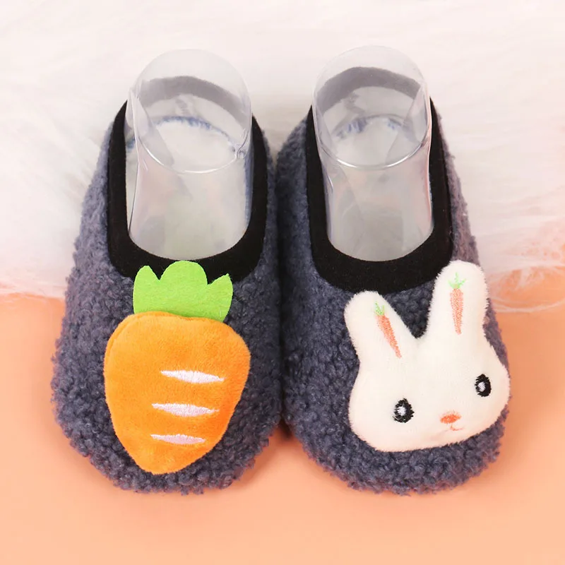 

Autumn Winter Kids Indoor Shoes Baby Toddler Lambs Wool Warm Shoes Casual First Walker Boys Girls Newborn Furry Cotton Slippers