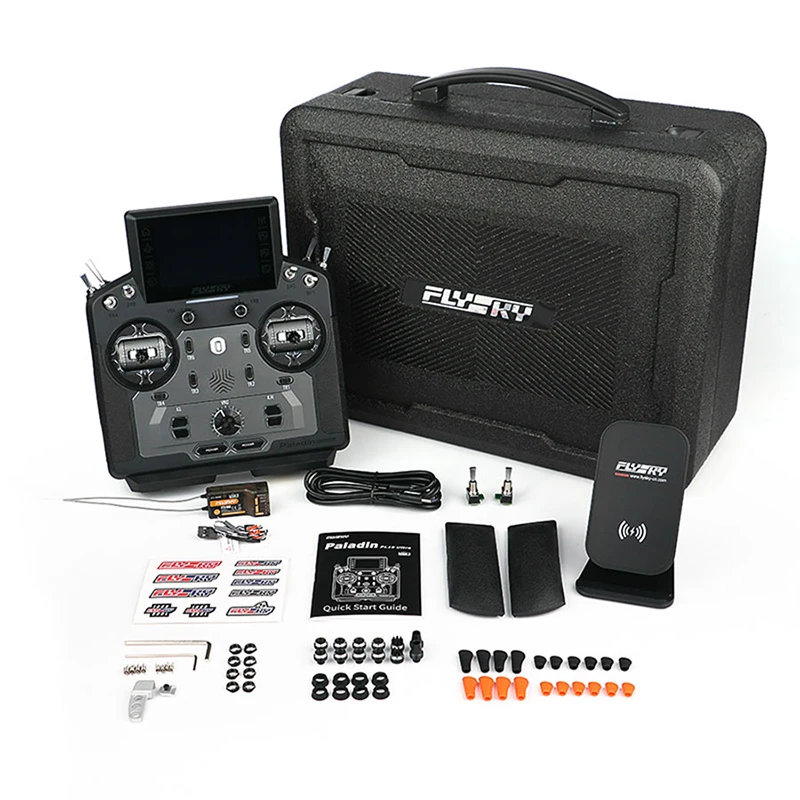 Die Flysky Pl18 Ultra Touchable Display-Fernbedienung eignet sich für technische Fahrzeuge, Simulationsschiffe, Kettenmodellfahrzeuge