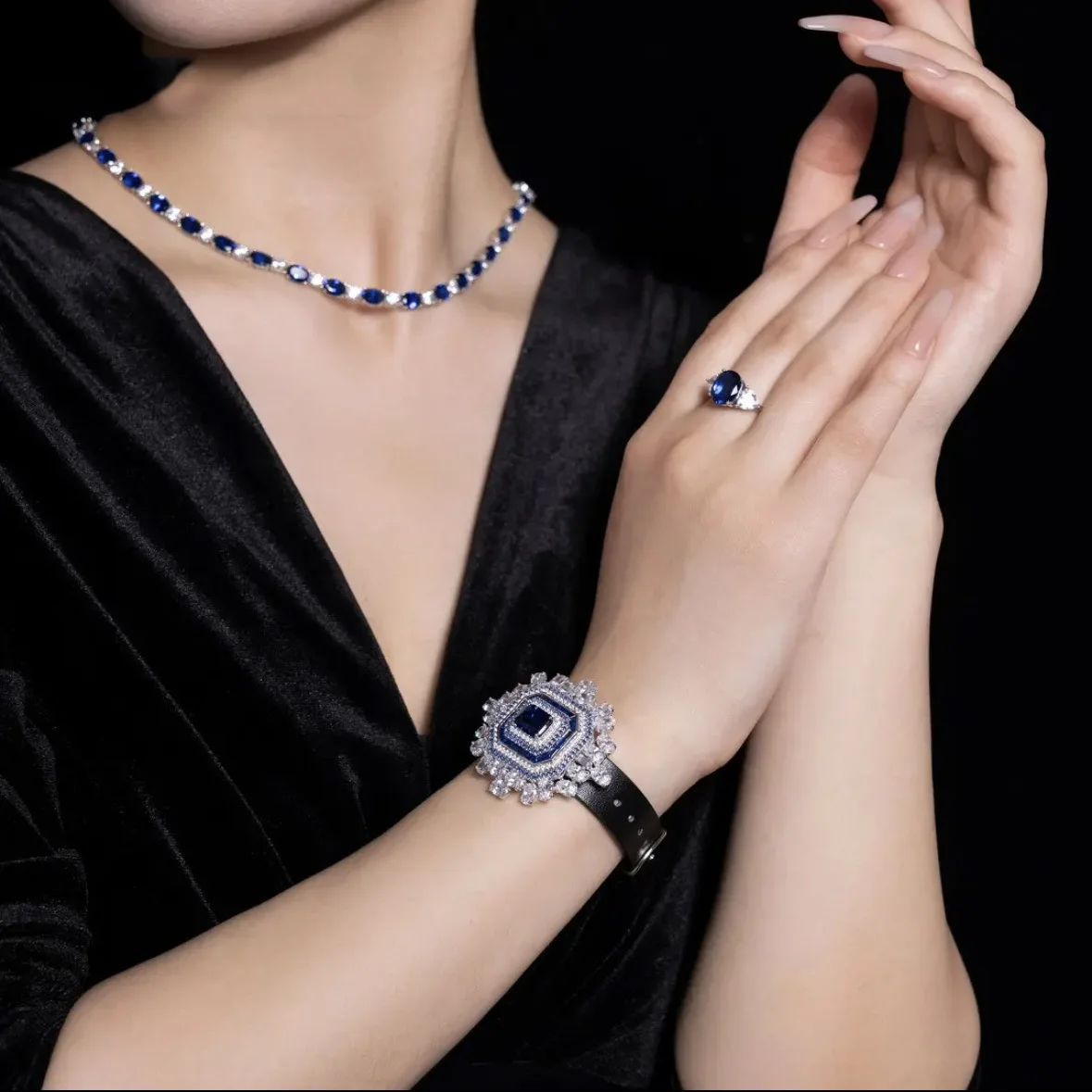 Foydjew Luxury Designer Jewelry High Quality Simulation Sapphire Pendant Choker Necklaces Leather Wristband Rope Bracelets