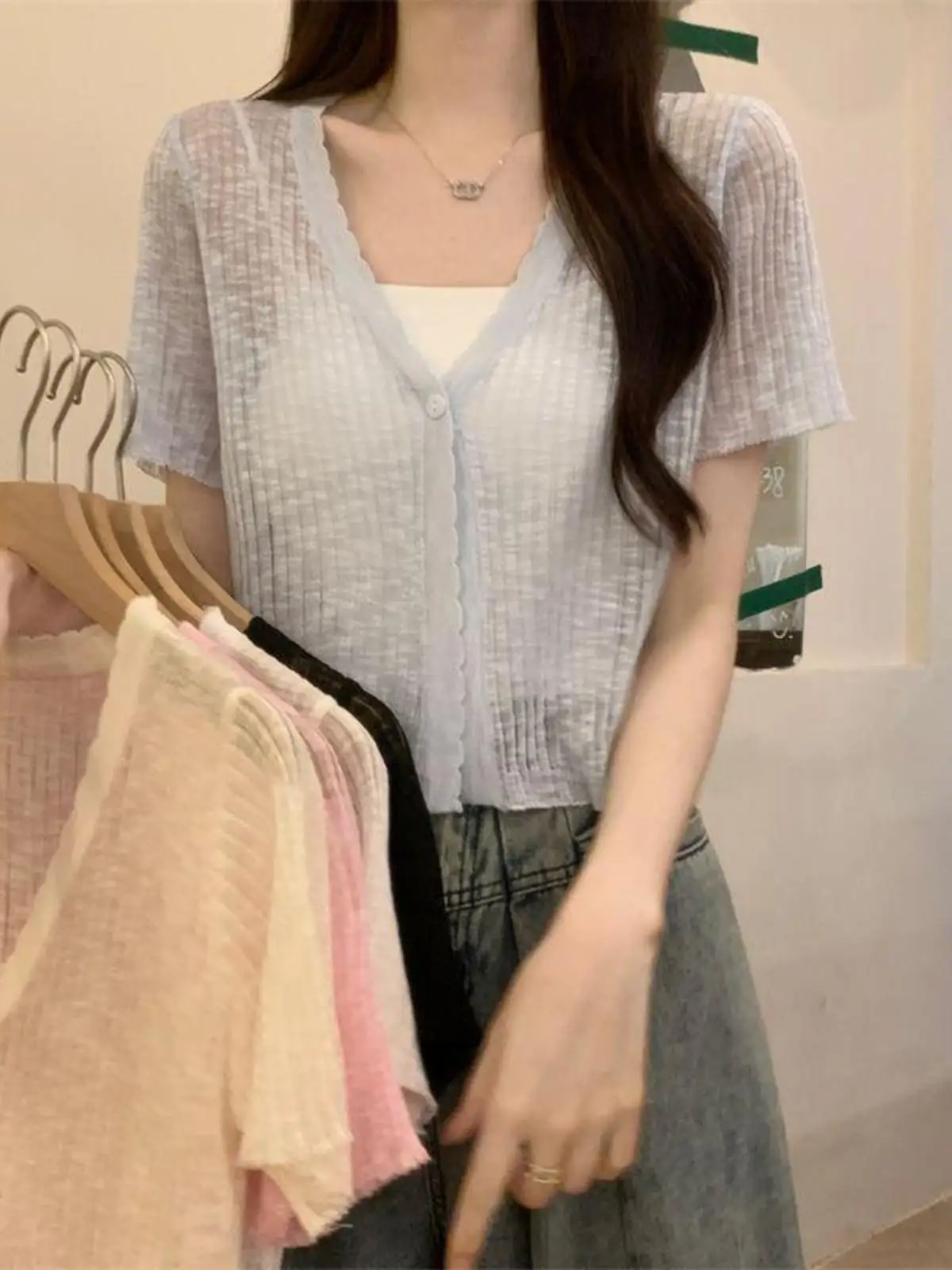 ホワイトアイスシルク薄手ニット半袖日焼け止めオープンカーディガンレディースサマー2025新作甘辛ショートアウター