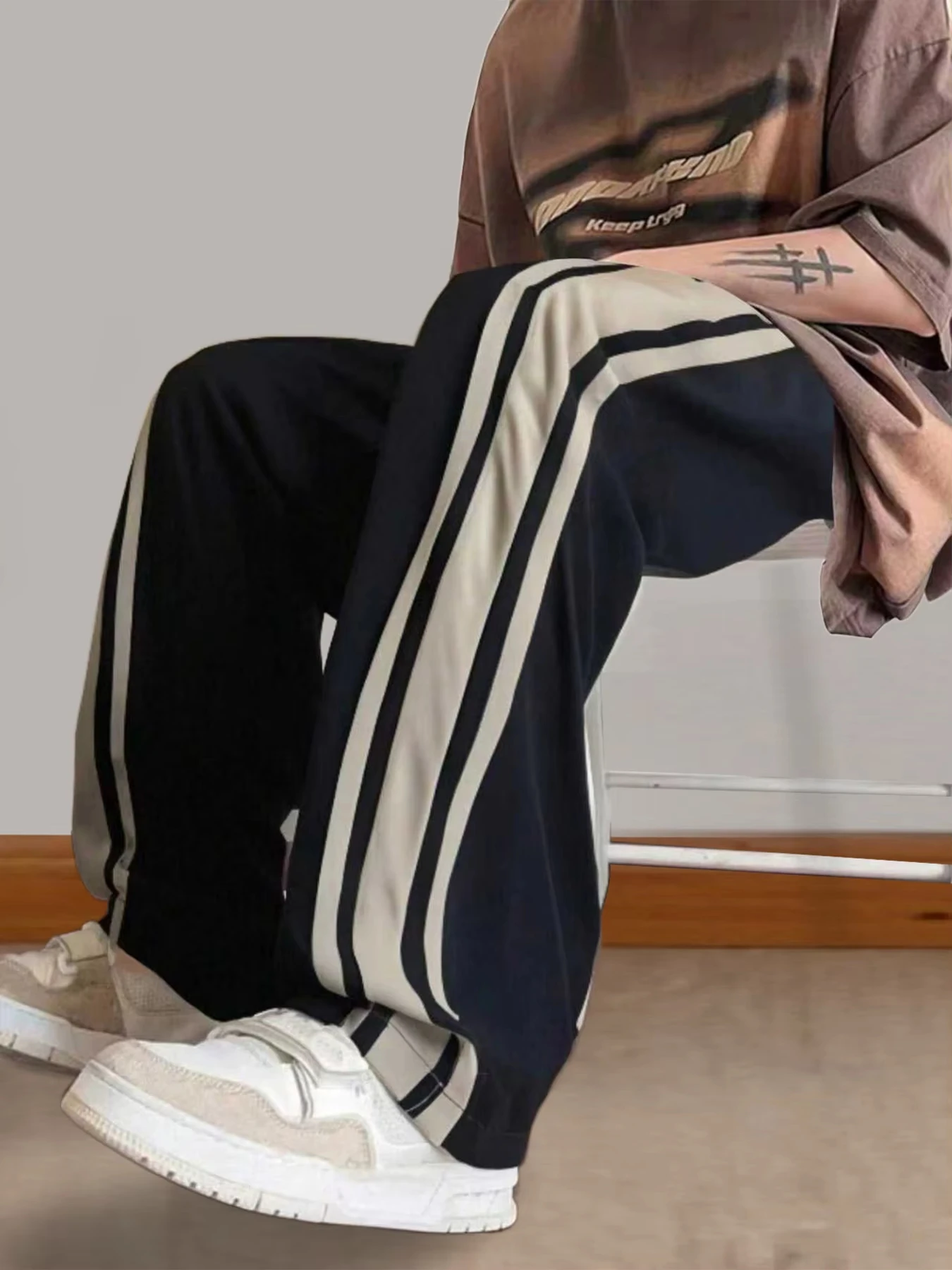 Women Shoes Joggers - กางเกงขายาวพิมพ์ลาย 3D แห้งเร็ว สำหรับผู้ชายและผู้หญิง สไตล์สตรีทแวร์ กางเกงจ็อกเกอร์ทรงหลวมขาตรงพร้อมลายกราฟิกแถบสีตัดกัน