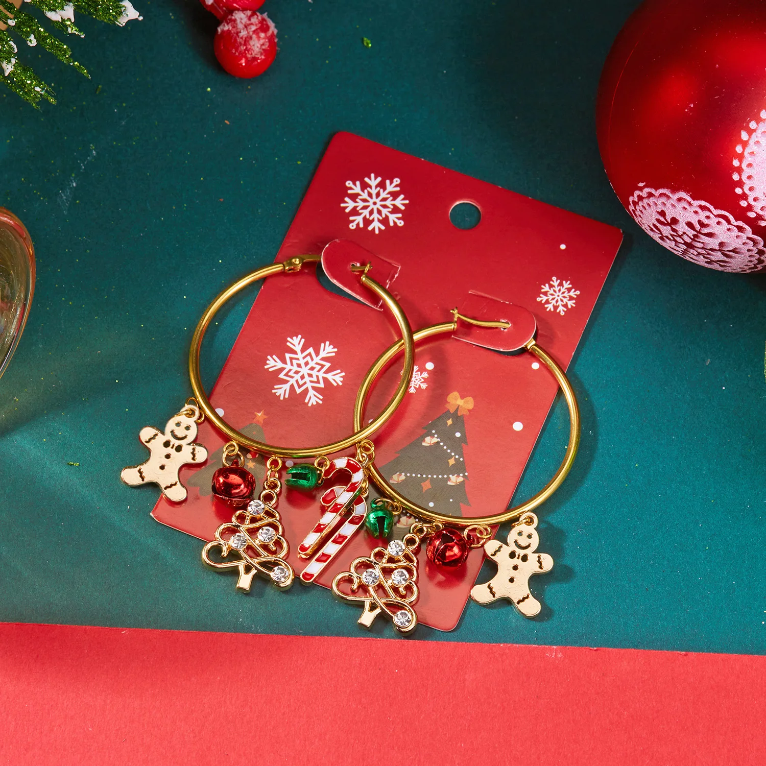 Elegant Christmas Alloy Love Gingerbread Tassel Earrings for Women Shiny Gold Tone Rhinestone Cute Party Jewelry Picks