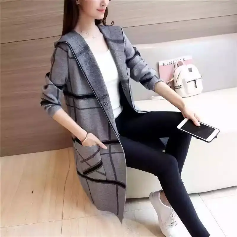 

2026 New Plaid Women's Sweater Cardigan Spring Autumn Korean version Lady Pocket Mid length Knitted Jacket Female Hooded Coats