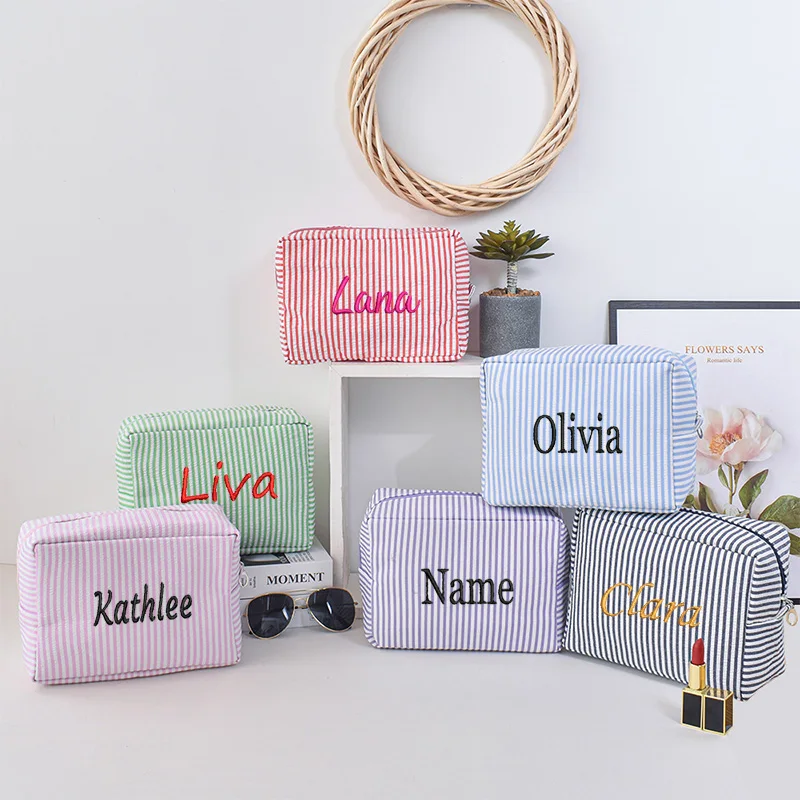 Personalized Cosmetic Bag Monogrammed Toiletry Bag Bridal Gift Bridesmaid Proposal Gift Bridesmaid Makeup Bag Cosmetic Pouch