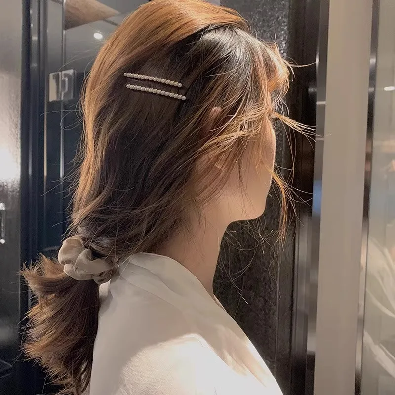 2pcs Small Pearl Hair Clips for Women Exquisite Broken Hair Side Clips One Word Bnags Hairpins Women Girls Elegant Edge Clips