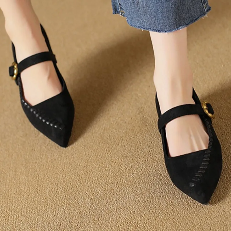 

2025 Women's Autumn New Sexy Pointed Designer Flat Shoes Daily Home Office Shopping Lightweight Shallow Mouth Loafers Large Size