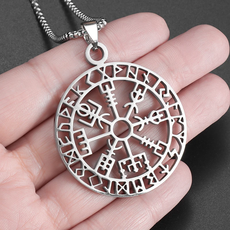 Hollow Compass Rune Pendant Stainless Steel Necklace for Men and Women Fashionable Nordic Amulet Jewelry New Year Gift