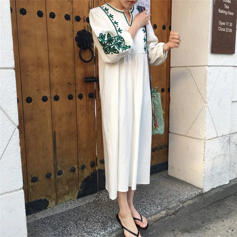 Arazooyi French Vintage Embroidery Stylish Autumn Simple Lantern Sleeves Literature Retro Female Fresh All Match Long Dresses