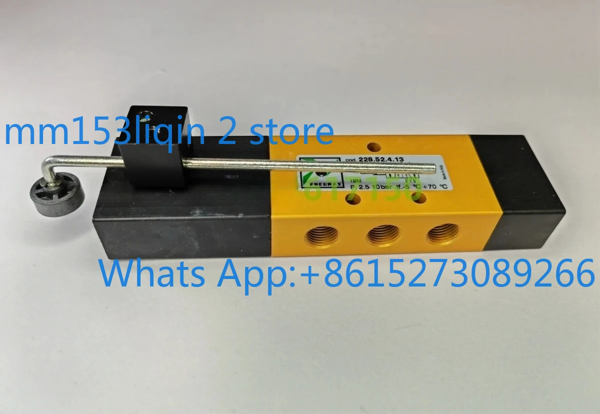 

Pneumatic valve 228.52.4.13 228.32.4.13 Italian PNEUMAX woodworking equipment edge banding machine
