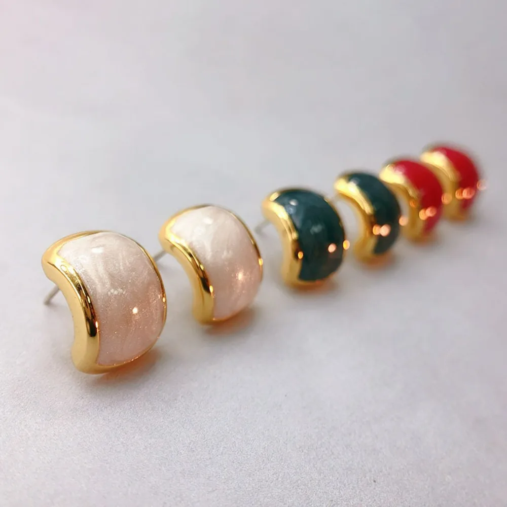 

New Fashion Handmade Enamel Glaze Small Fresh Earrings Temperament Small Classic Retro Christmas Stud Earrings Korean Fashion