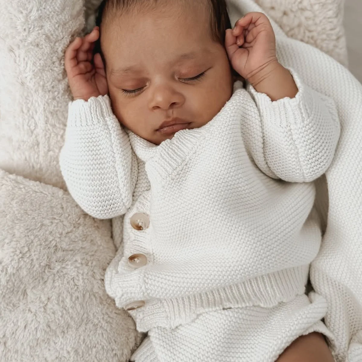 

2025 Autumn New Baby Knit Clothes Set Toddler Knitted Cardigan + Shorts + Hat 2pcs Suit Newborn Sweater Set Boys Girls Outfits