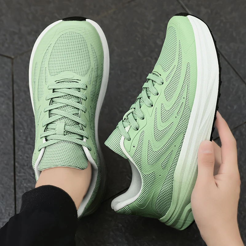 Wide Toe Box Running Sneakers - أحذية رياضية للجري بتصميم واسع عند