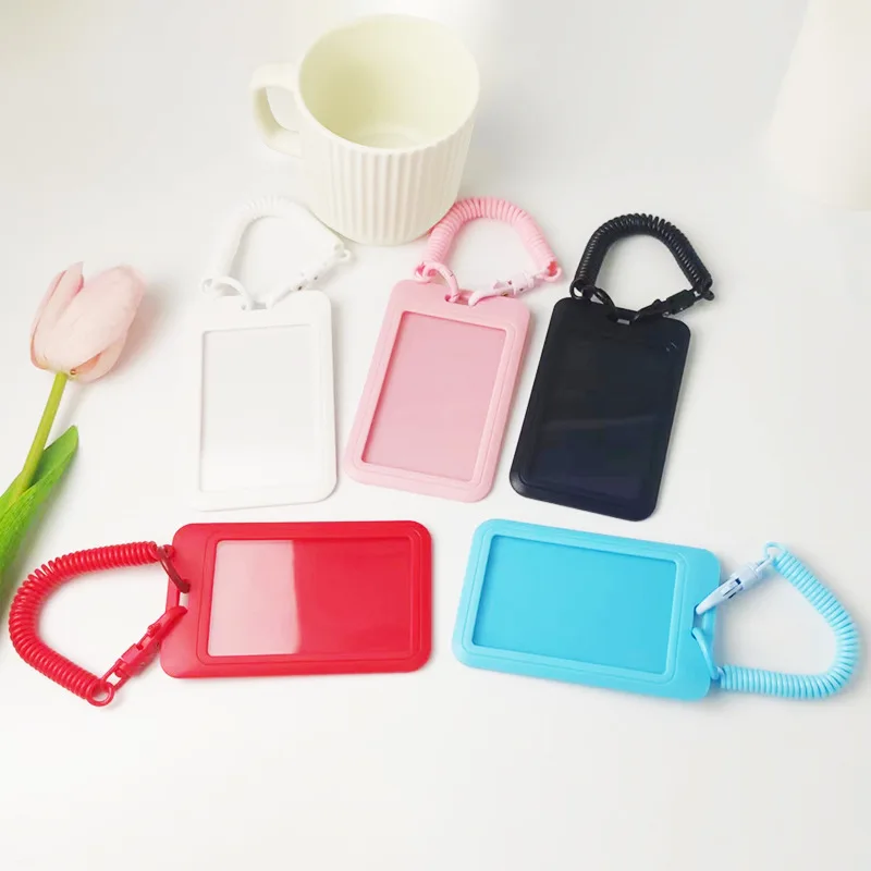 

1 шт., пластиковый держатель для карт ярких цветов с эластичной веревкой для ключей для персонала, женский автобус, держатель для рабочей карты, чехол для бейджа