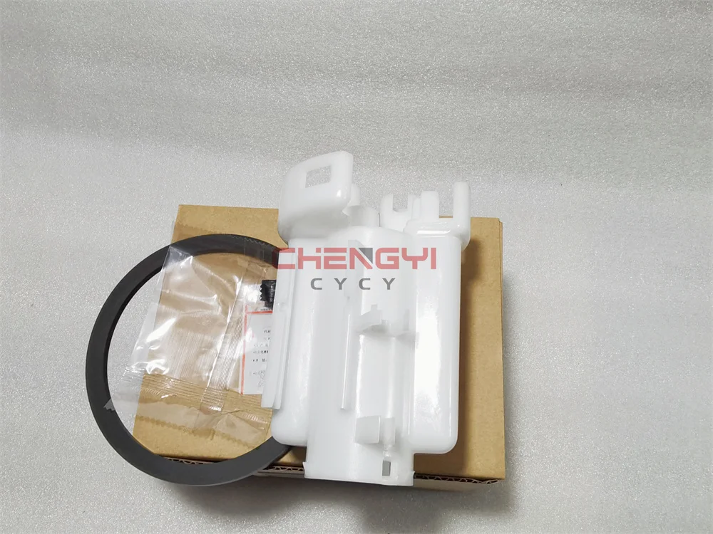 Fuel Filter Gasoline Grid For Mitsubishi Pajero V65W V75W V83W V87W V93W V97W MR529135