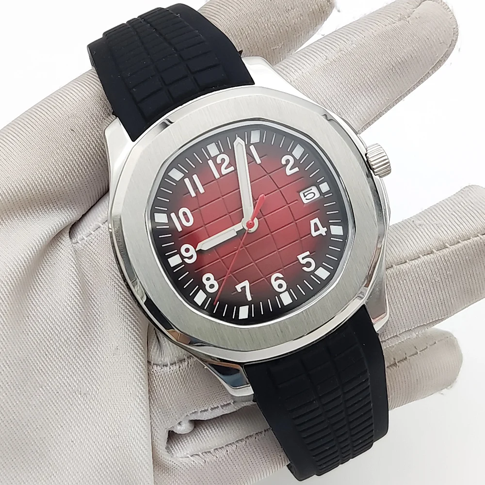 Nuovo orologio da uomo con quadrante rosso sfumato cinturino Comfort nero NH35 movimento meccanico automatico orologio da polso con retro in vetro trasparente