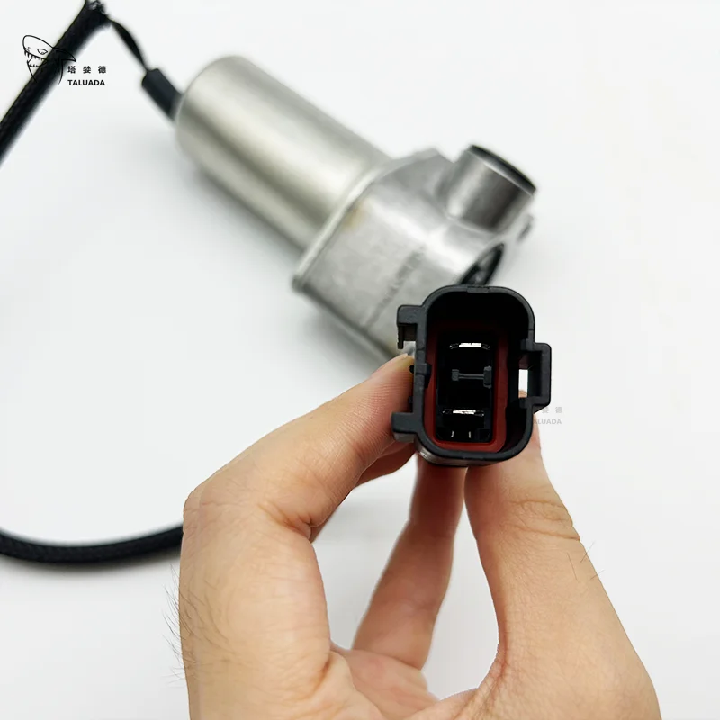 สําหรับ Komatsu โรตารี่หลักปั๊ม Solenoid วาล์ว PC120-6E PC200-6 PC220-6 PC220-6 เครื่องยนต์ 6D102 Solenoid วาล์ว 702-21-07010