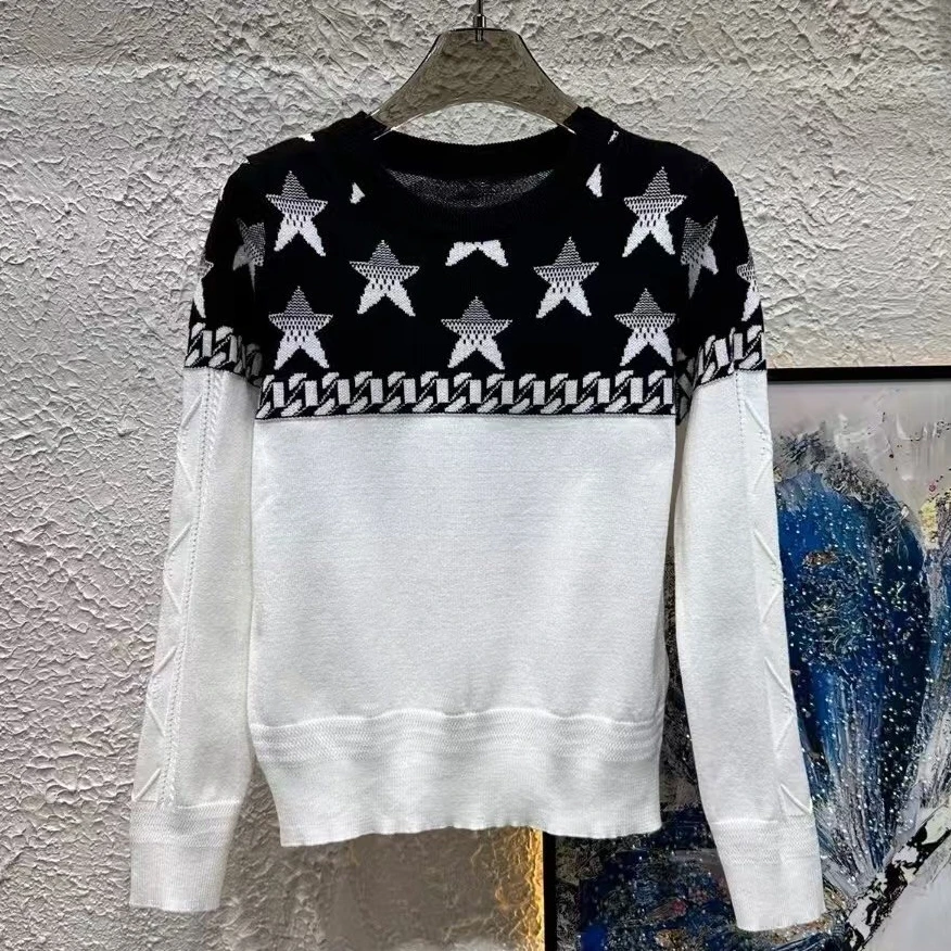 2024 neu im Herbst Winter fünfzackiger Stern schwarz weiß Strick pullover für Frauen Langarm Strick tragen Pull Kleidung