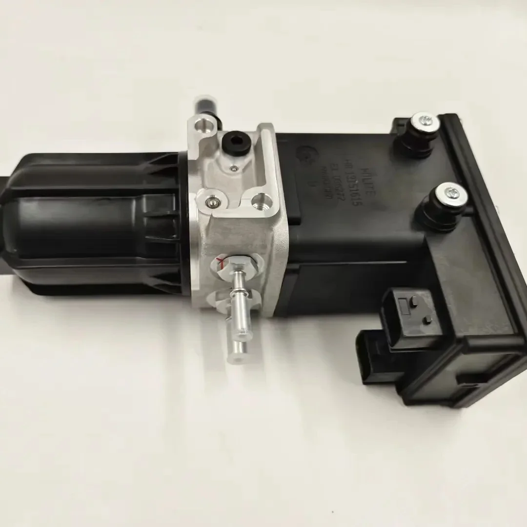 حالة جديدة لمضخة Adblue Urea لـ Actros MP4 Model A0001407878 وA0001405878