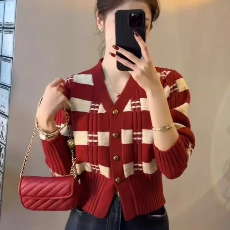 

Red Knitted Sweater Woman Attractive Korean Style Long Sleeve Youth Fall 2025 Harajuku Trend Light Hot Short Cardigan For Women