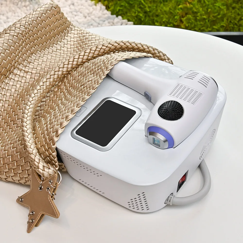 MDR CE TGA FDA آلة إزالة الشعر بالليزر ديود المنزل 3 الطول الموجي بيكيني النساء غير مؤلم جهاز إزالة الشعر الدائم