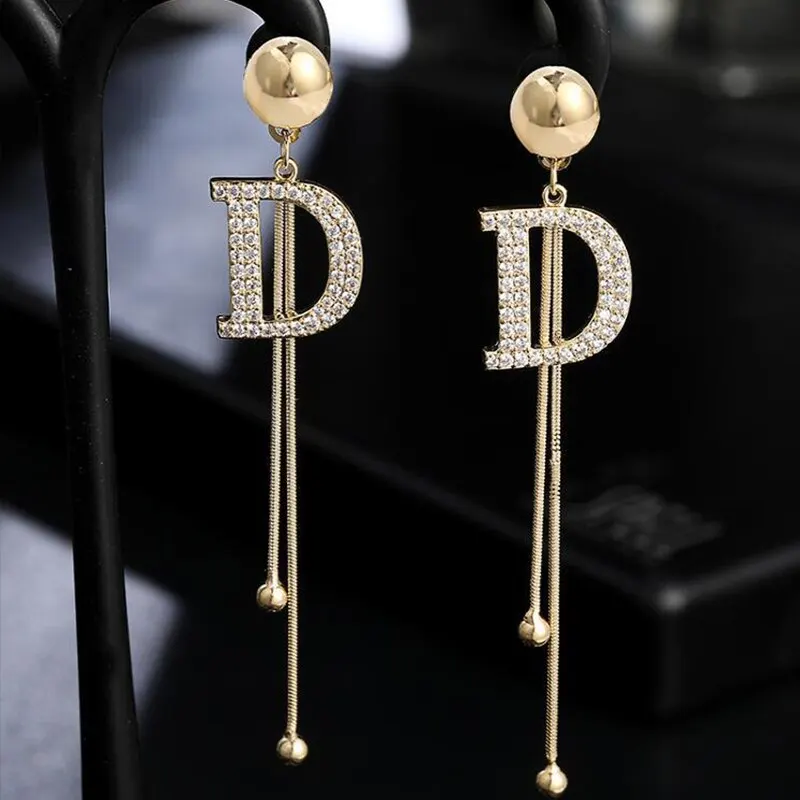 Temperament Full D Letter Long Earrings Gold- Color Fashion Tassel Earrings Mesh Red Female Earrings