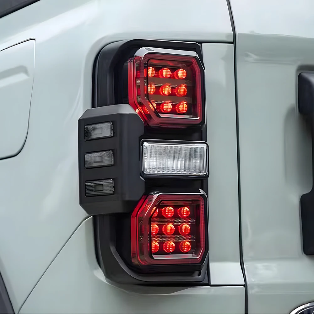 

Car Lights For Ford Bronco 2021-2025 LED Auto Rear Back Lamps Assembly Upgrade Startup Effect Flashing Signal Light Accessories
