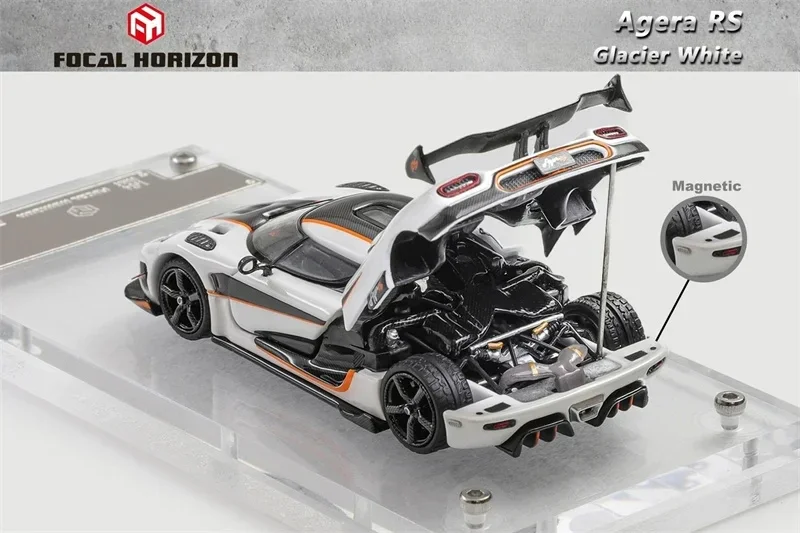 

Литая под давлением модель автомобиля Focal Horizon FH 1:64 Agera RS White Limited 999