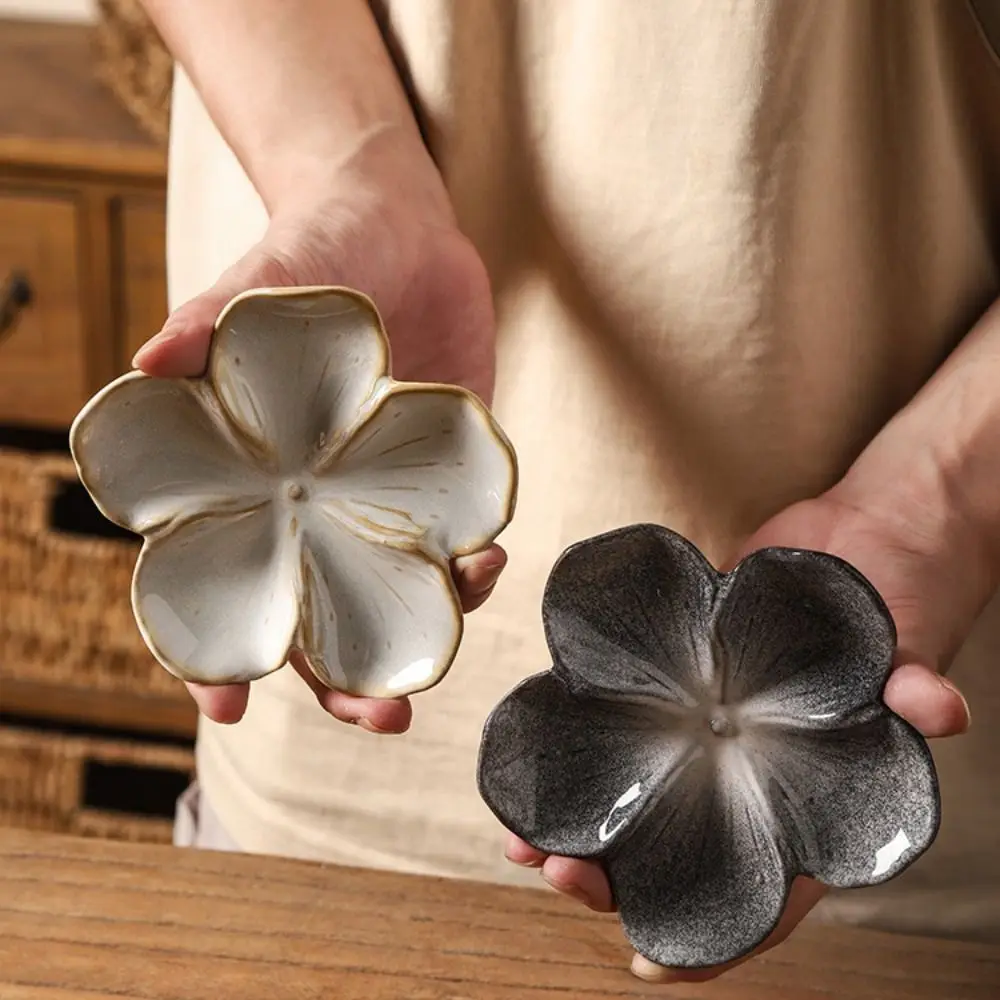 Retro Multi-color Ceramic Craft Dish Creative Decorative Flower Shaped Small Dish Home Flavor Dish Gifts