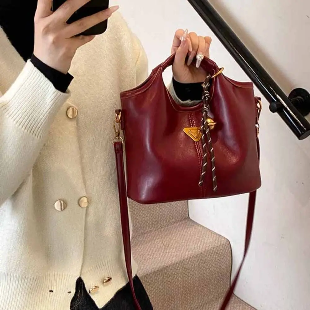 

PU Vintage Tote Bag Crossbody Bag With Pendant Small Basket Bag Korean Style Small Triangle Brand Women's Shoulder Bag Girls