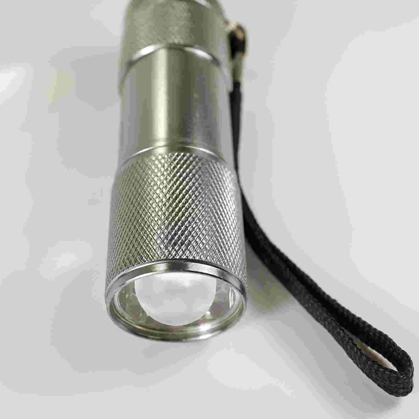 2 Pcs LED Flashlight Bulbs 3v Mini E10 Round Metal Small Light Bulbs for Torch Easy Install Replace Damaged Stable High