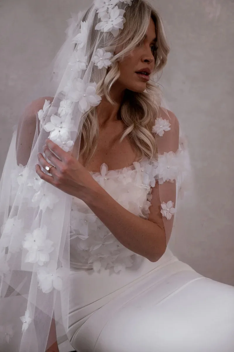 

Pearl Veil for Bride Wedding Cathedral One-Layer Appliques 3D-Flower Edge Polycyclic Veils With Comb Bridal Veil Customized