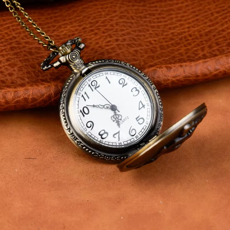 Large bronze locomotive quartz pocket watch Sweater chain Nostalgic pocket watch clamshell alloy watch