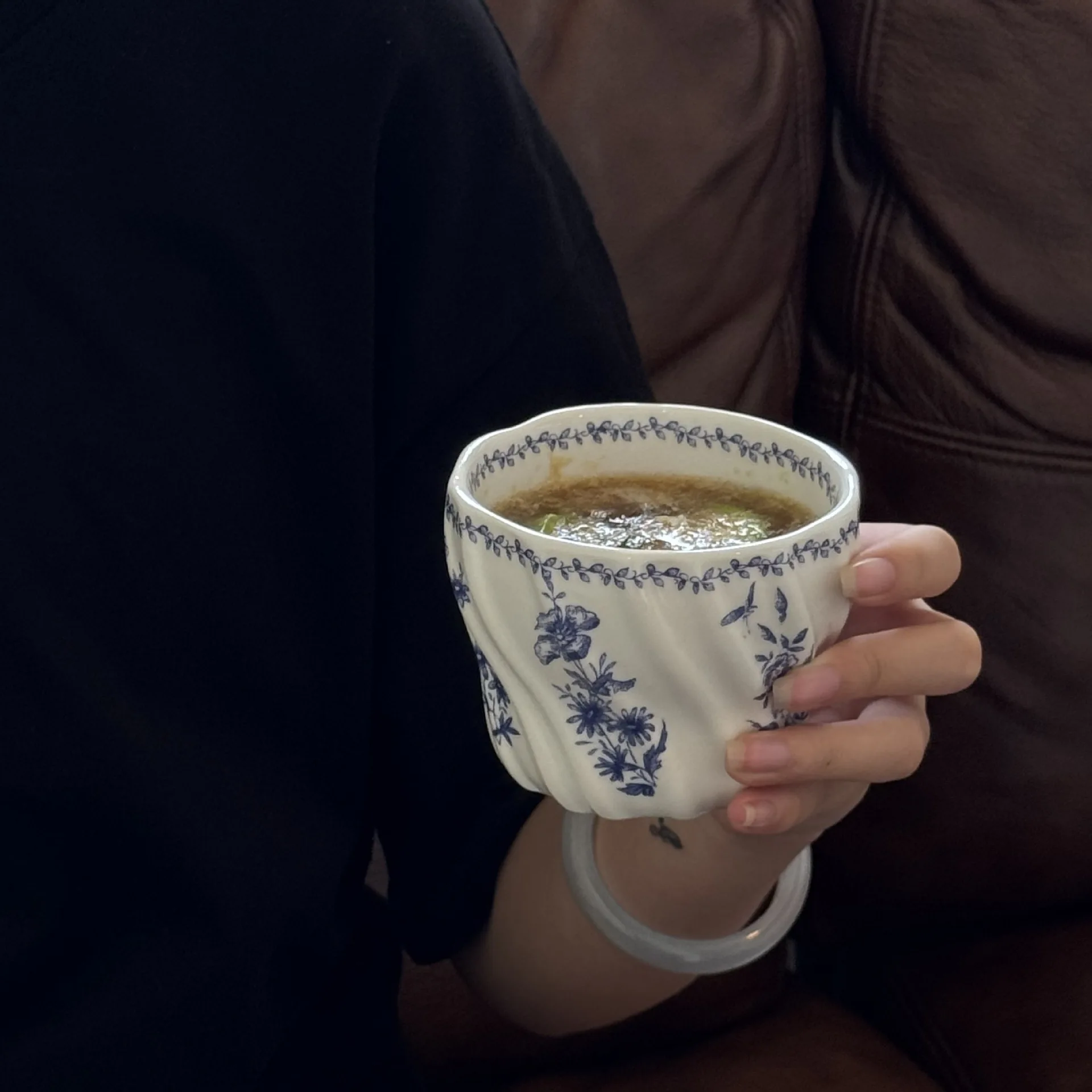 

Французская винтажная керамическая кружка с цветочным принтом, кофейная чашка, ручная чашка для чая, чашка для послеобеденного чая