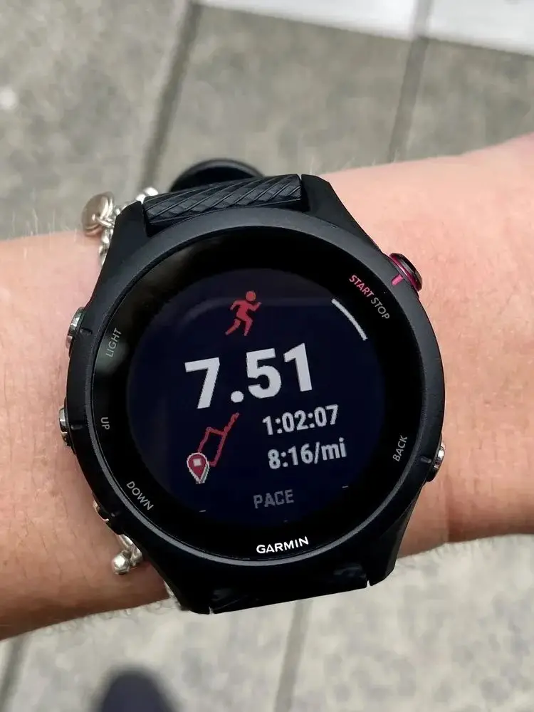 Garmin Forerunner 255 Sport-Smartwatch GPS-Version