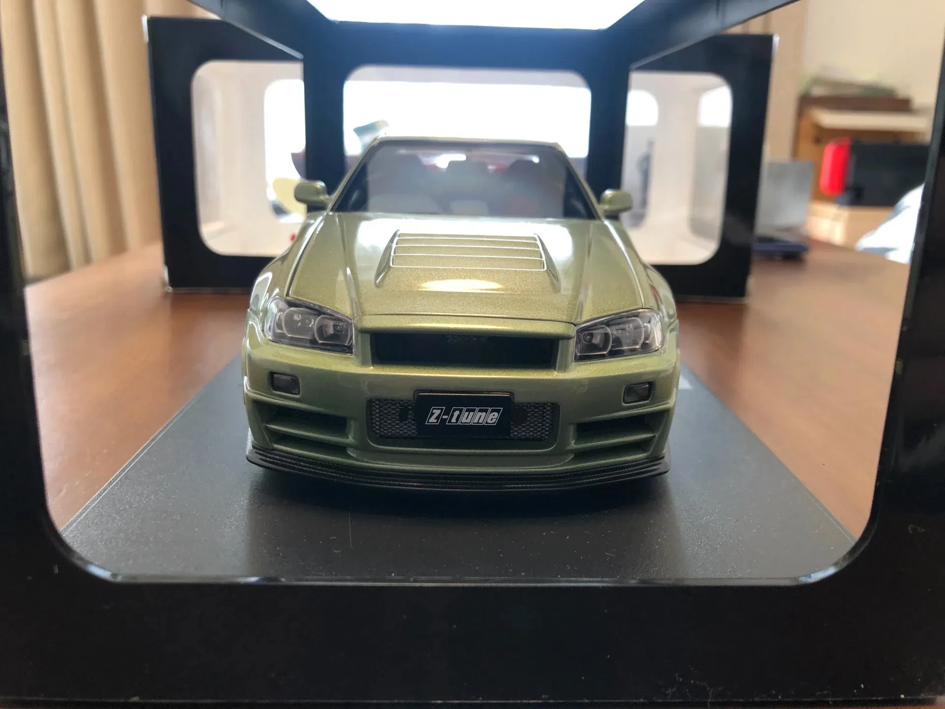 Autoart 1:18 R34 Z Tune Skyline JDM Simulation Limited Edition All Open Alloy Metal Static Car Model Toy Gift