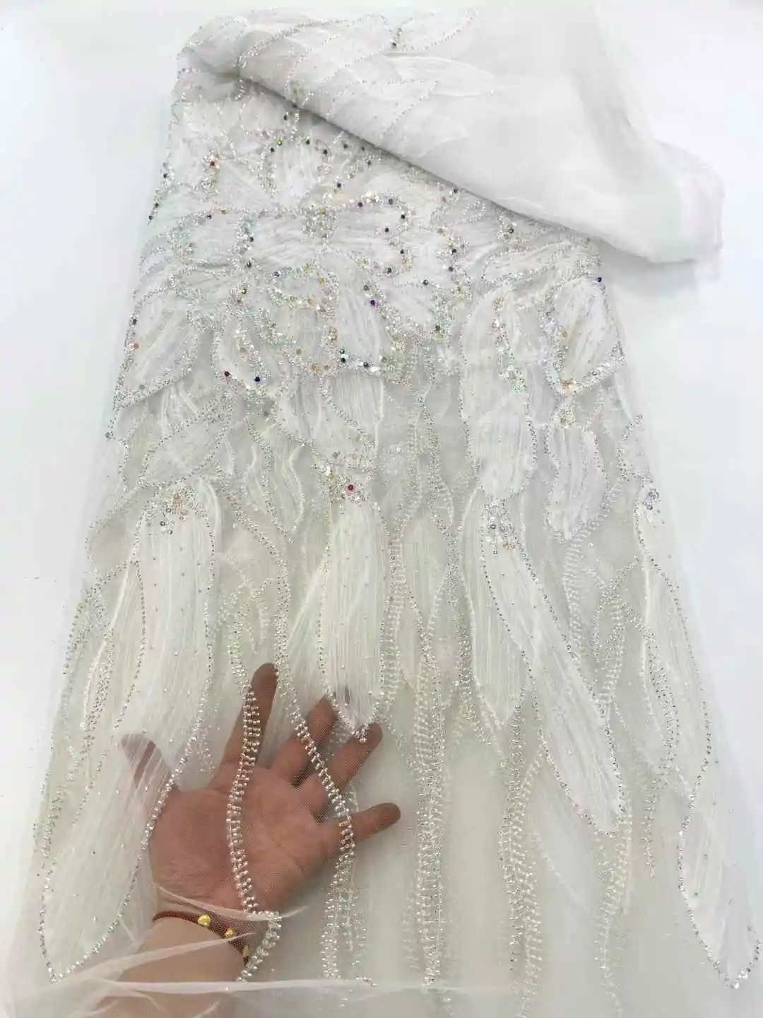Tela de encaje de tul para novio con cuentas de lentejuelas africanas de lujo, encaje de tul francés bordado de alta calidad para vestido de fiesta Nigeiran 2025